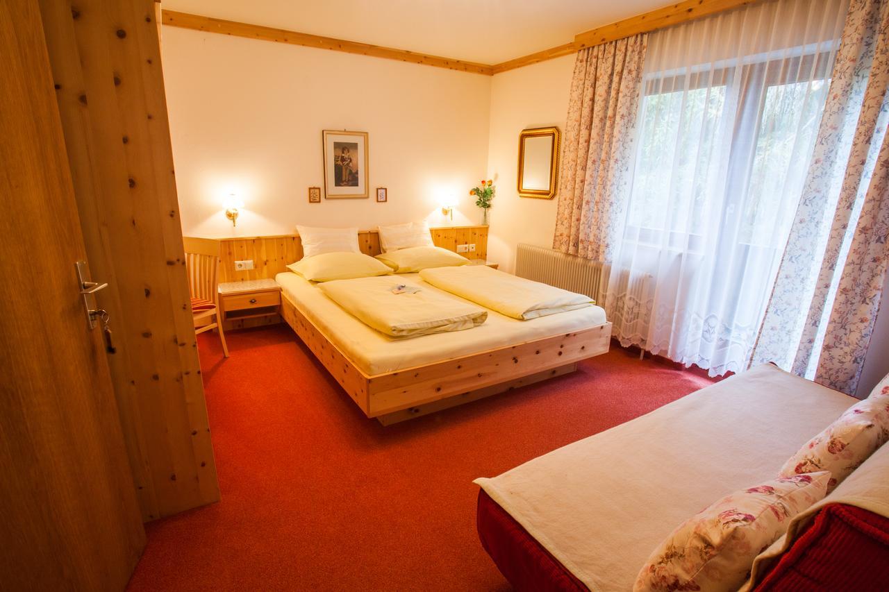Haus Petersmann Hotell Ramsau am Dachstein Exteriör bild